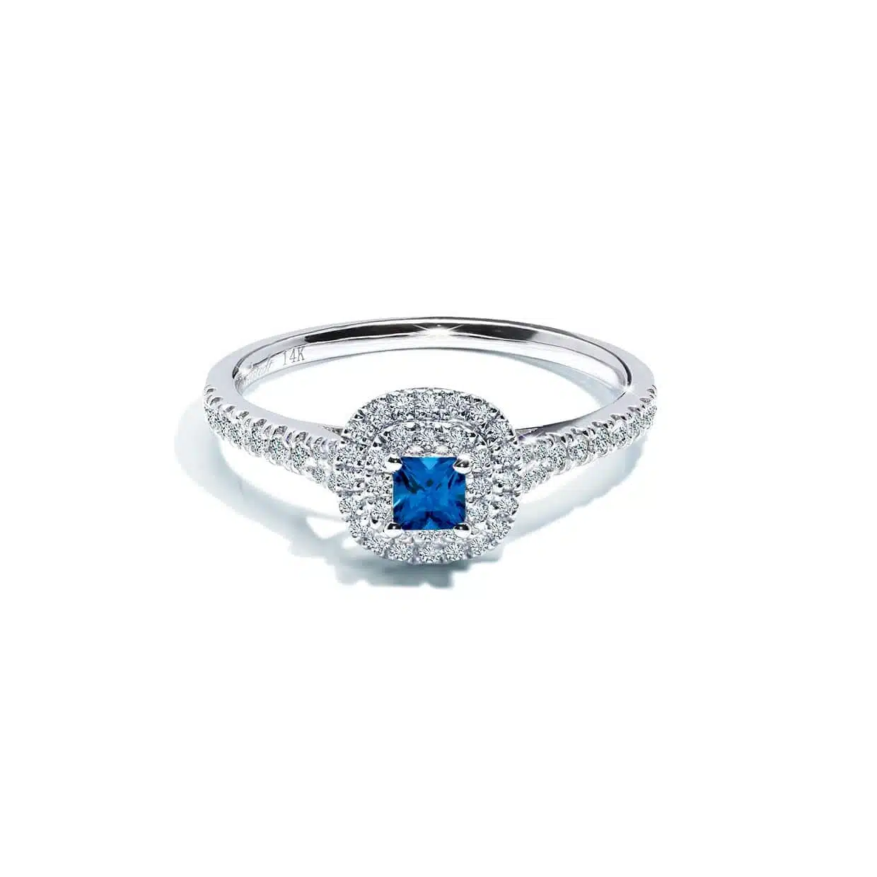 Athen Blå Cushion Cut Safir Forlovelsesring Med Dobbelt Halo
