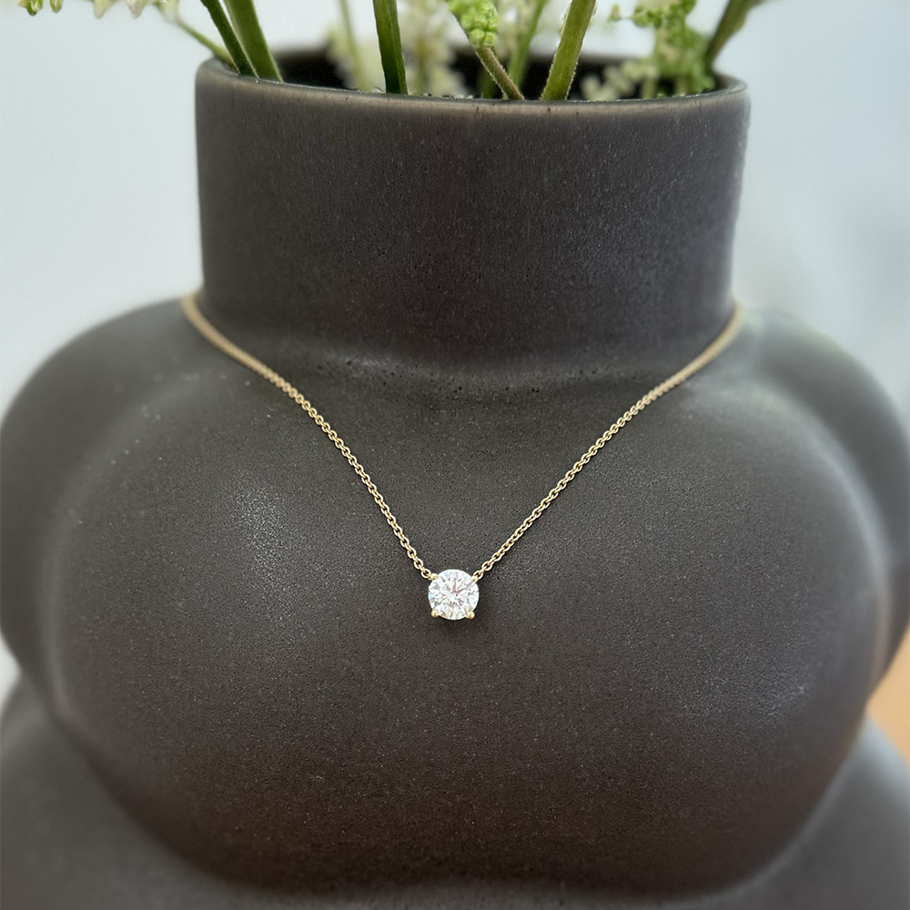 14 Karat Guld Vedhæng Fra Henrik ørsnes Design Med Brillant 170 Carat Dif